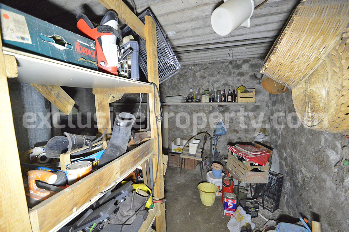 Move-In Ready Home with Garage - Garden and Large Outdoor Terrace for Sale in Carunchio in Abruzzo