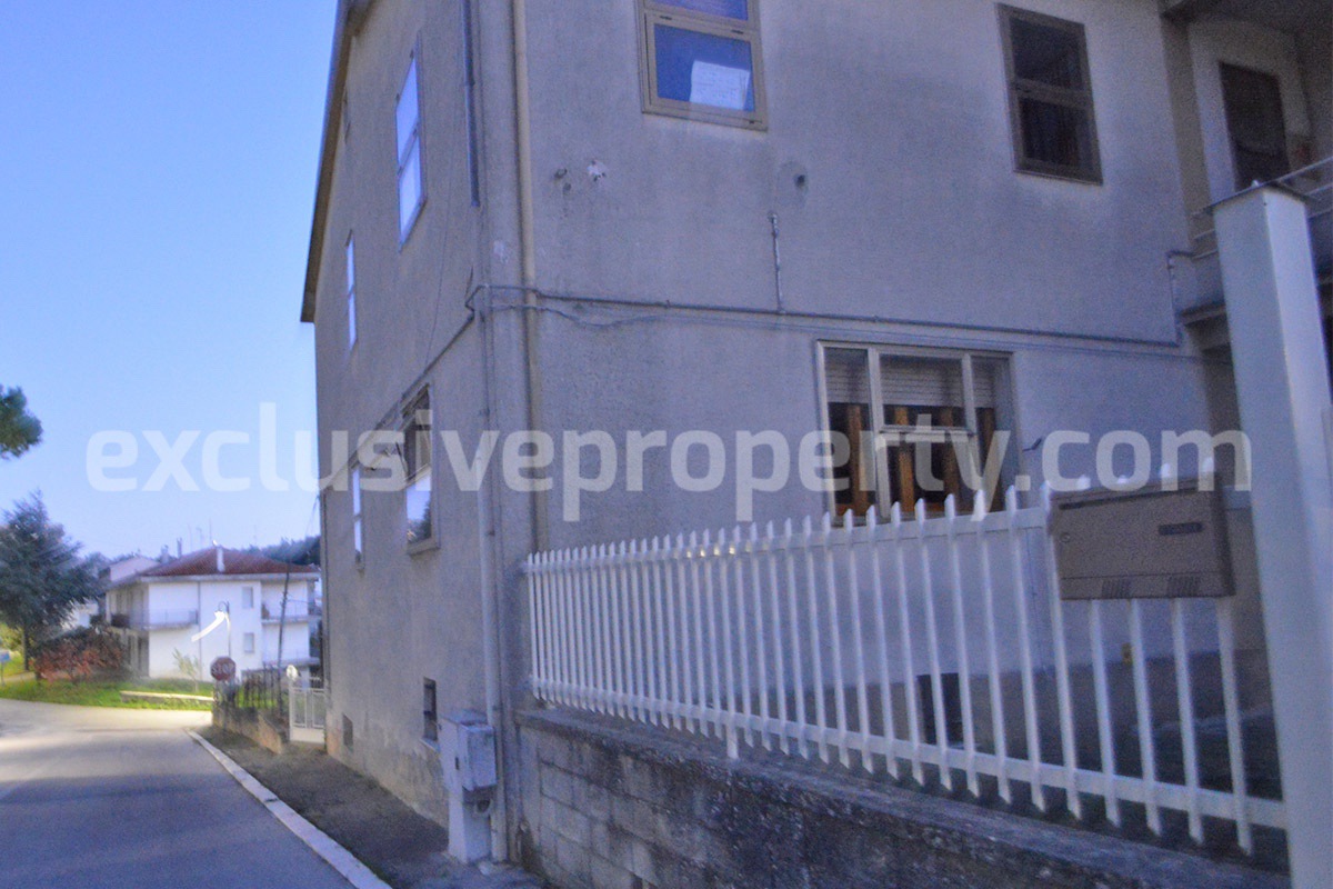 Apartment for Sale in Italy with Garden - Terrace and Garage - Move-In Ready and Spacious