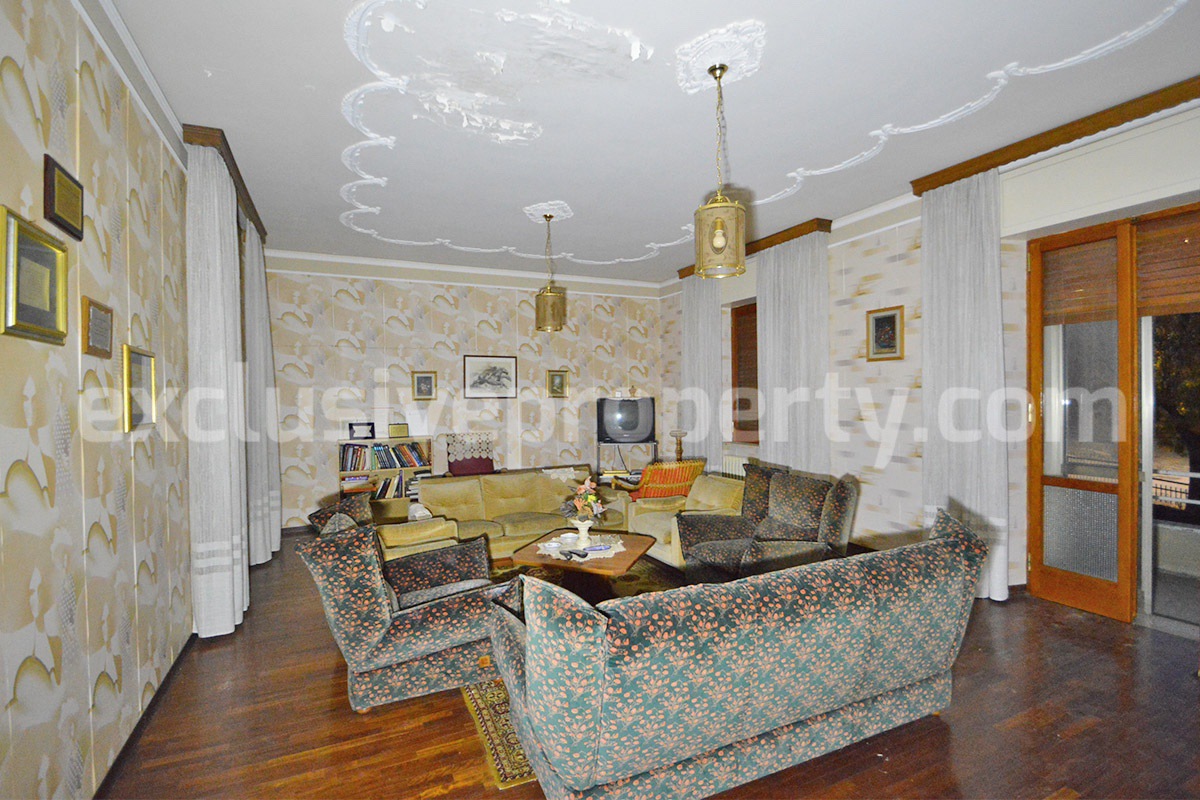 Apartment for Sale in Italy with Garden - Terrace and Garage - Move-In Ready and Spacious