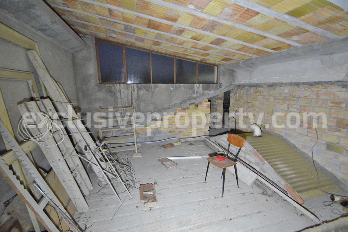 Apartment for Sale in Italy with Garden - Terrace and Garage - Move-In Ready and Spacious