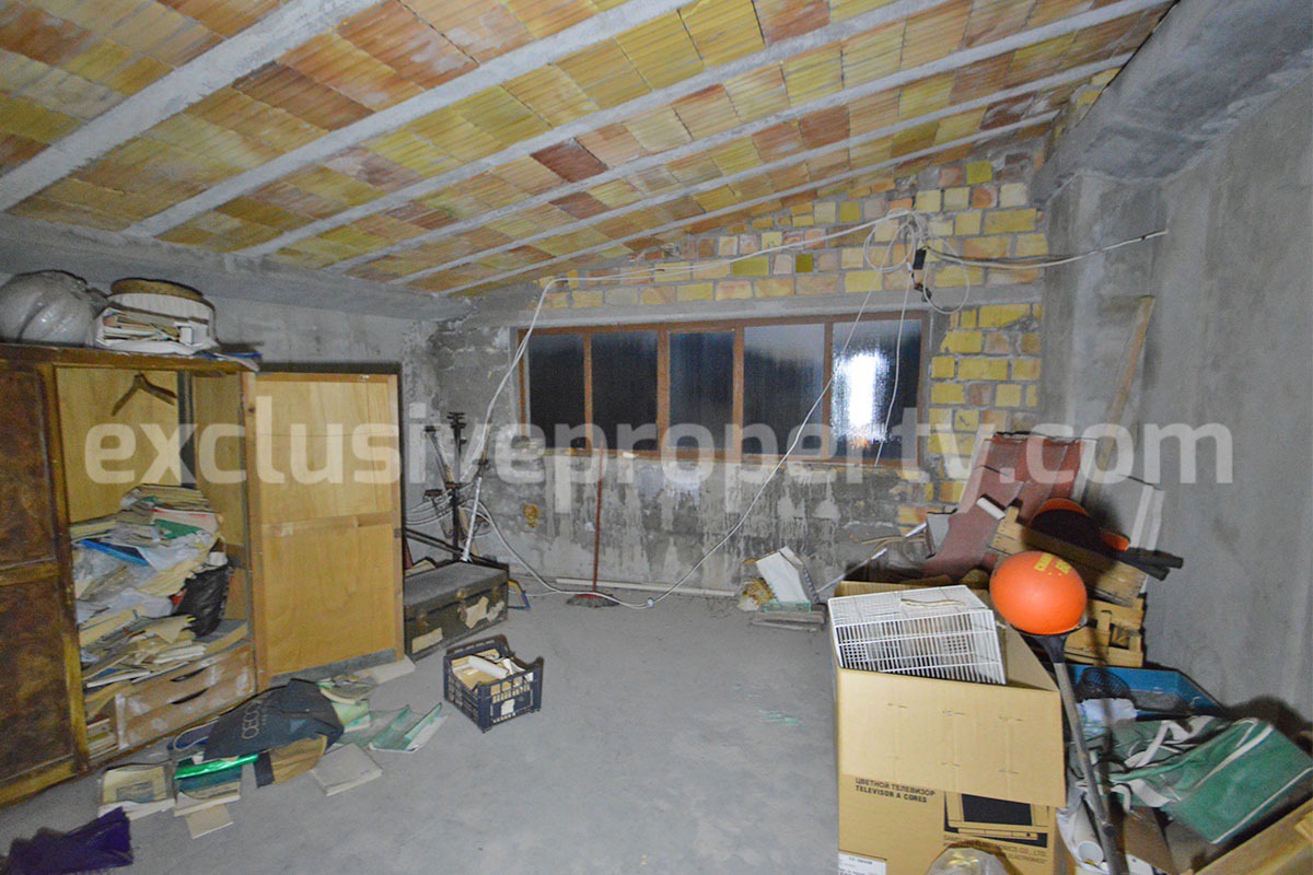 Apartment for Sale in Italy with Garden - Terrace and Garage - Move-In Ready and Spacious