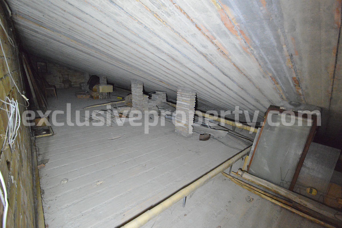 Apartment for Sale in Italy with Garden - Terrace and Garage - Move-In Ready and Spacious