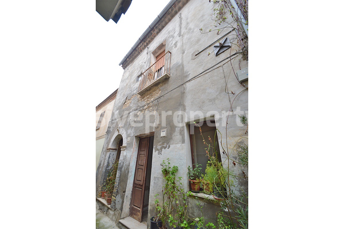 Spacious Home with Antique Entrance for Sale in Molise - Italy