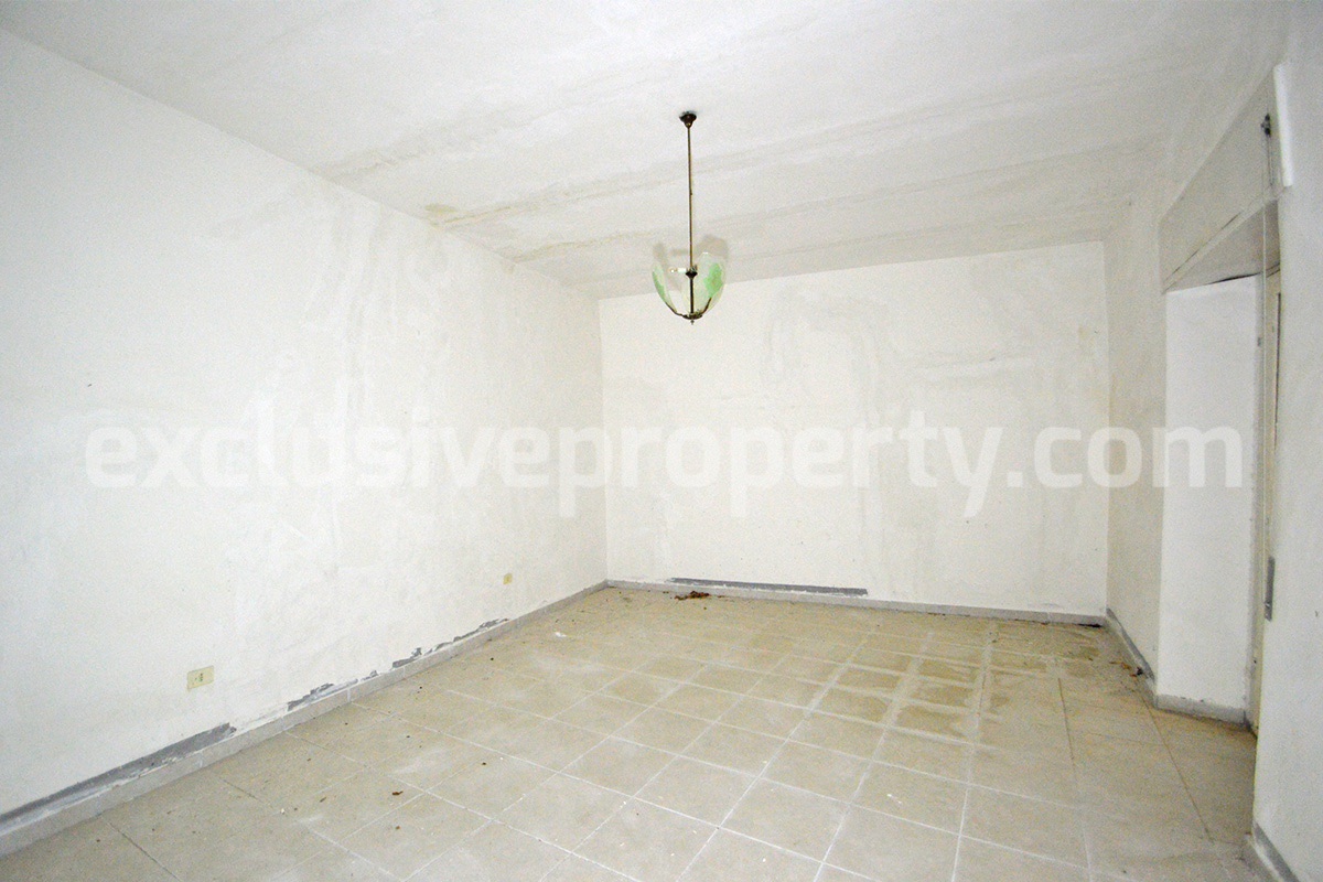 Spacious Home with Antique Entrance for Sale in Molise - Italy