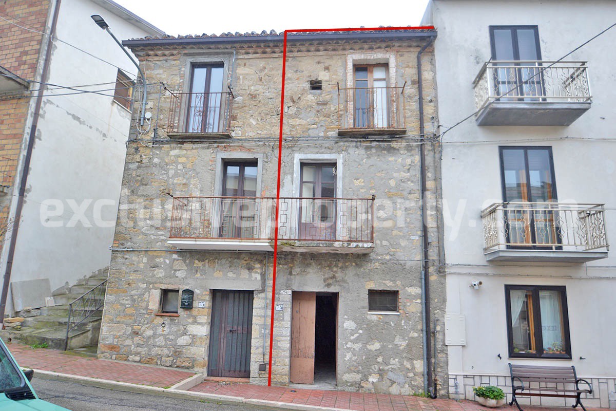 Stone House with Scenic Balcony View for Sale in San Felice del Molise - Near the Adriatic Coast