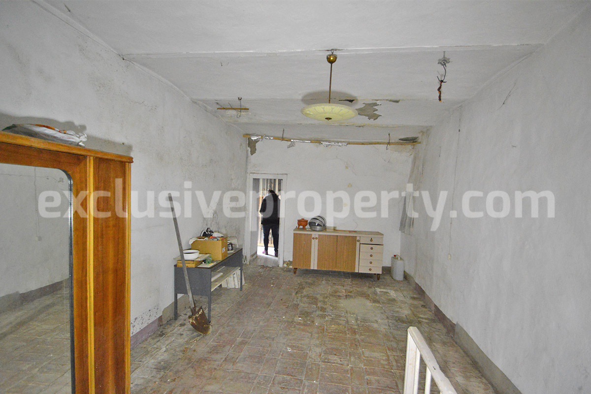 Stone House with Scenic Balcony View for Sale in San Felice del Molise - Near the Adriatic Coast
