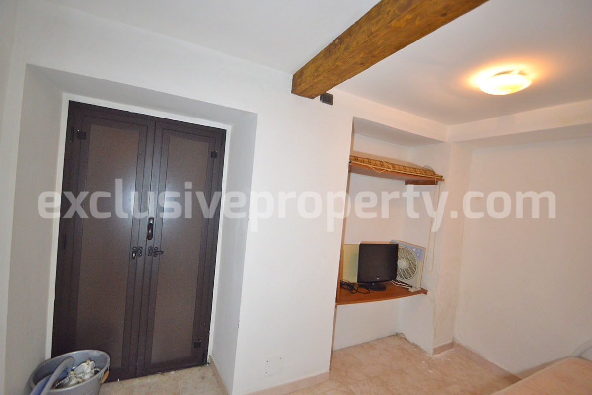 Fully Renovated Stone House with 2 Bedrooms 2 Bathrooms for Sale in Molise - Italy