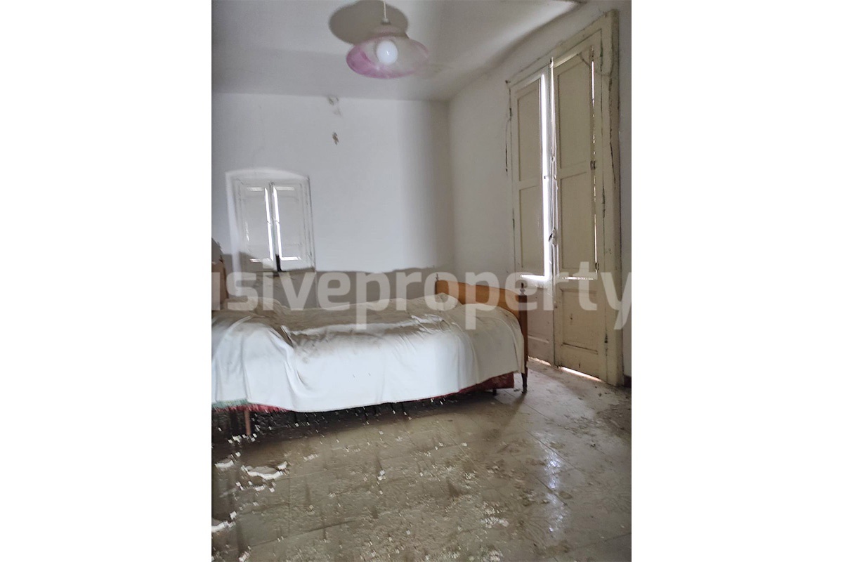Traditional two-bedroom stone house for Sale in Molise - Italy - Full of Charm