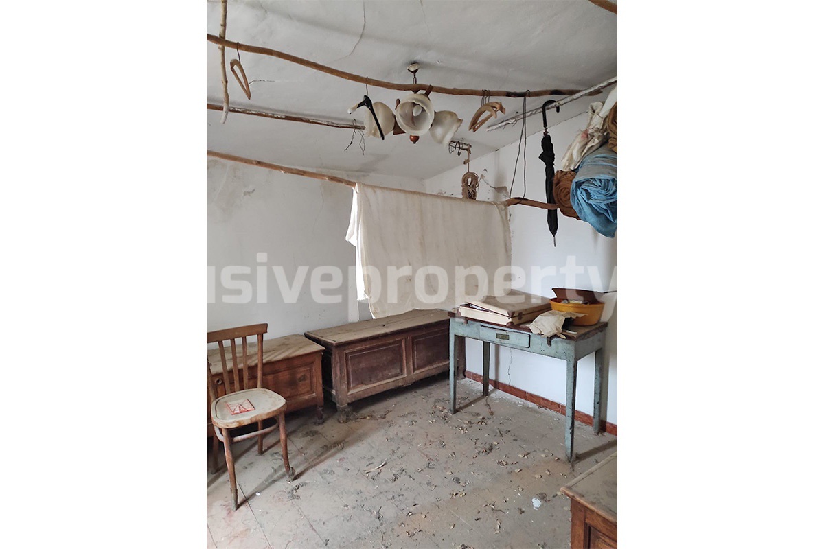 Traditional two-bedroom stone house for Sale in Molise - Italy - Full of Charm