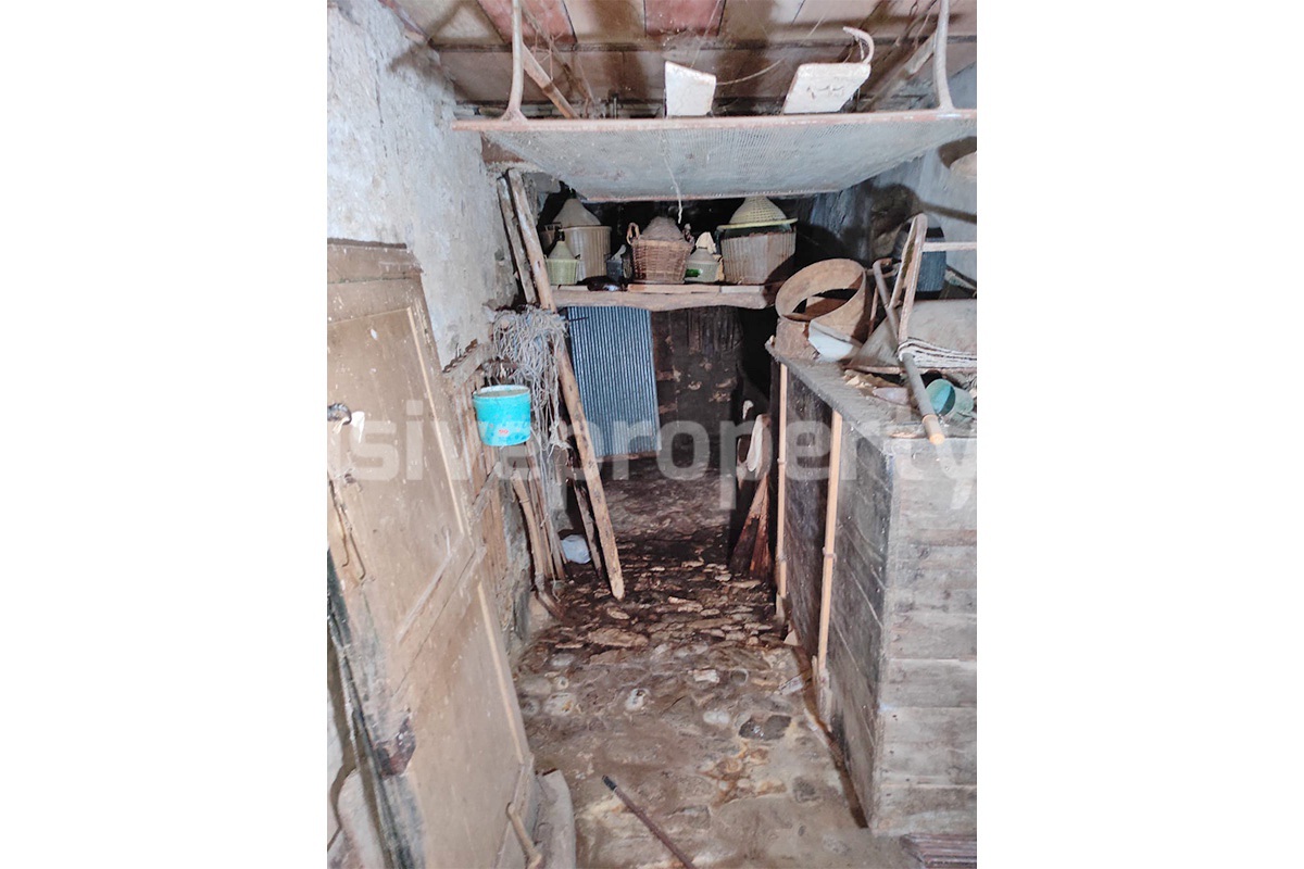 Traditional two-bedroom stone house for Sale in Molise - Italy - Full of Charm