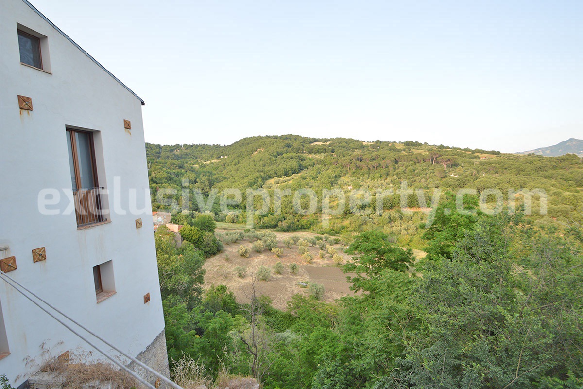 Furnished Townhouse for Sale in Historic Lucito - Molise - Move-In Ready with Views and Outdoor Space