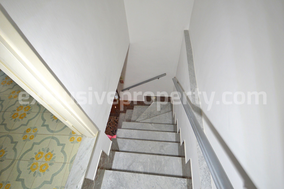 Furnished Townhouse for Sale in Historic Lucito - Molise - Move-In Ready with Views and Outdoor Space