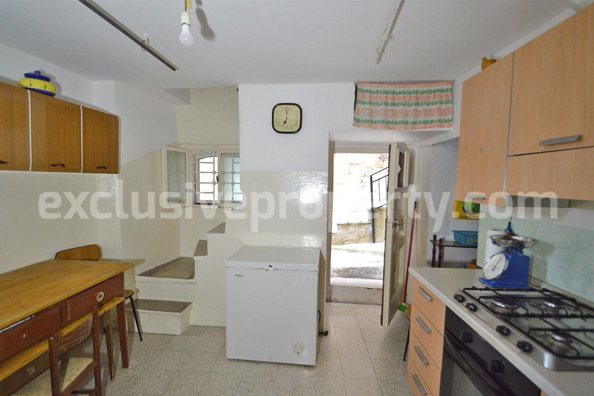 Furnished Townhouse for Sale in Historic Lucito - Molise - Move-In Ready with Views and Outdoor Space