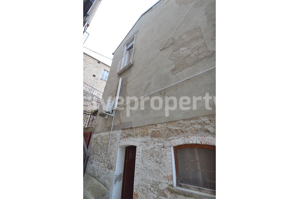 Furnished Townhouse for Sale in Historic Lucito - Molise - Move-In Ready with Views and Outdoor Space