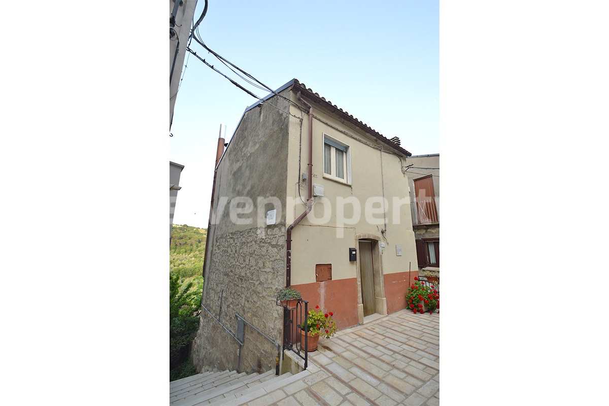 Furnished Townhouse for Sale in Historic Lucito - Molise - Move-In Ready with Views and Outdoor Space