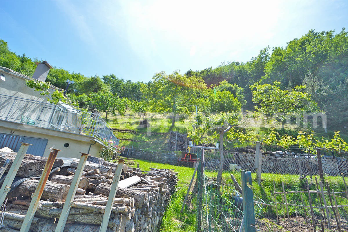 Beautiful Stone House for Sale in Abruzzo - Central Italy - Panoramic Views - Garden and Great Value