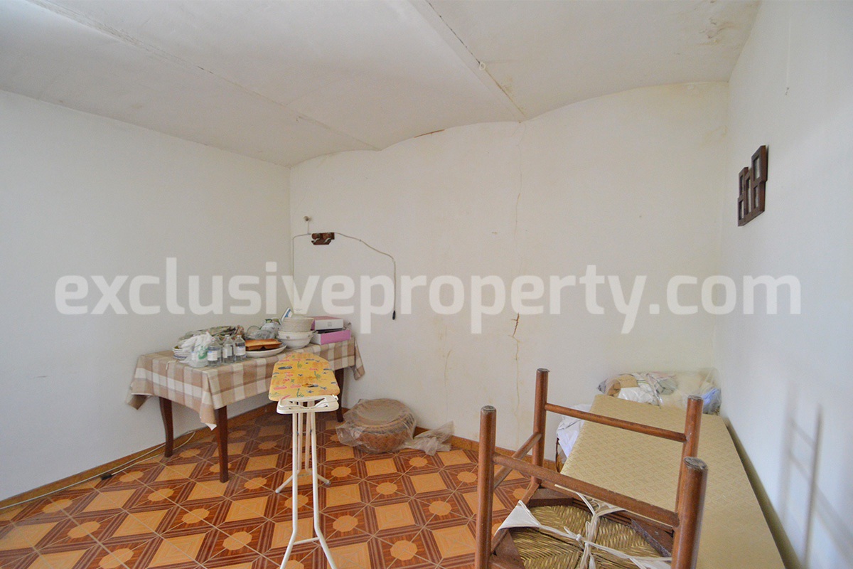 Stone House with Terrace and Brick Exterior for Sale in Central Italy Abruzzo - Great Potential and Scenic View