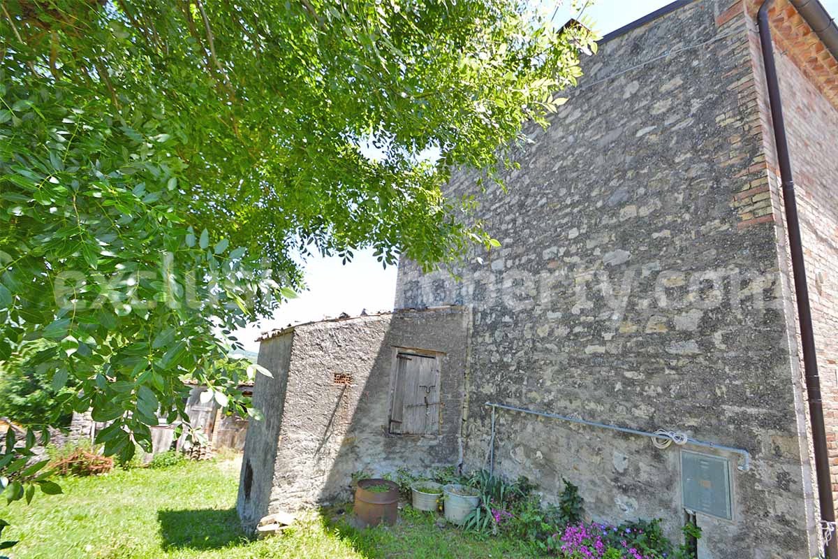 Stone House with Terrace and Brick Exterior for Sale in Central Italy Abruzzo - Great Potential and Scenic View