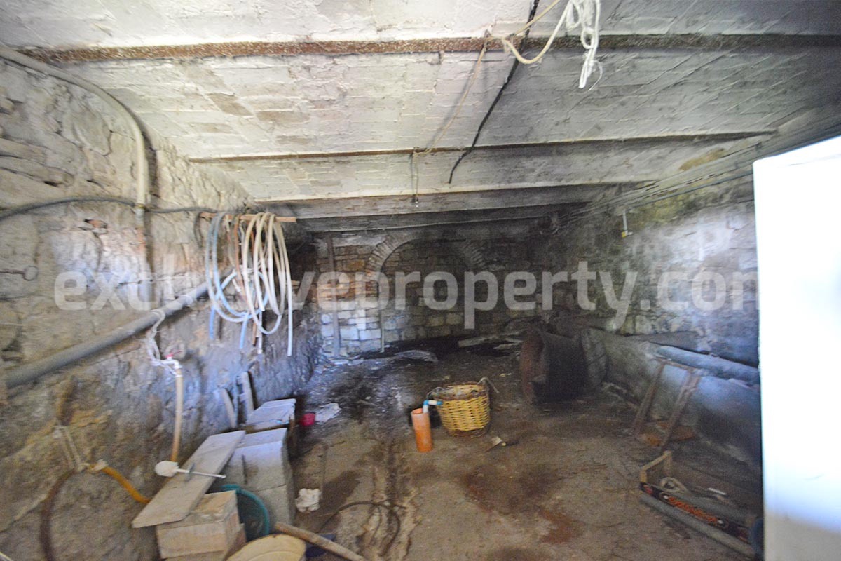 Stone House with Terrace and Brick Exterior for Sale in Central Italy Abruzzo - Great Potential and Scenic View
