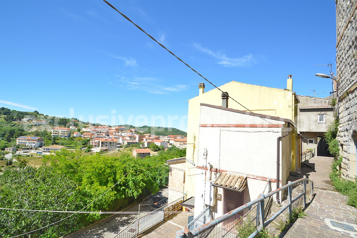 Affordable One-Bedroom House for Sale in Abruzzo - Italy - Garden - Scenic Views - Close to the Sea