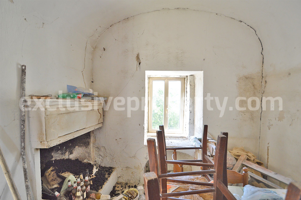 Affordable One-Bedroom House for Sale in Abruzzo - Italy - Garden - Scenic Views - Close to the Sea