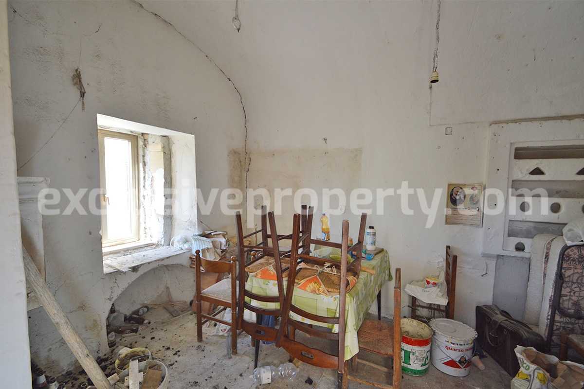 Affordable One-Bedroom House for Sale in Abruzzo - Italy - Garden - Scenic Views - Close to the Sea