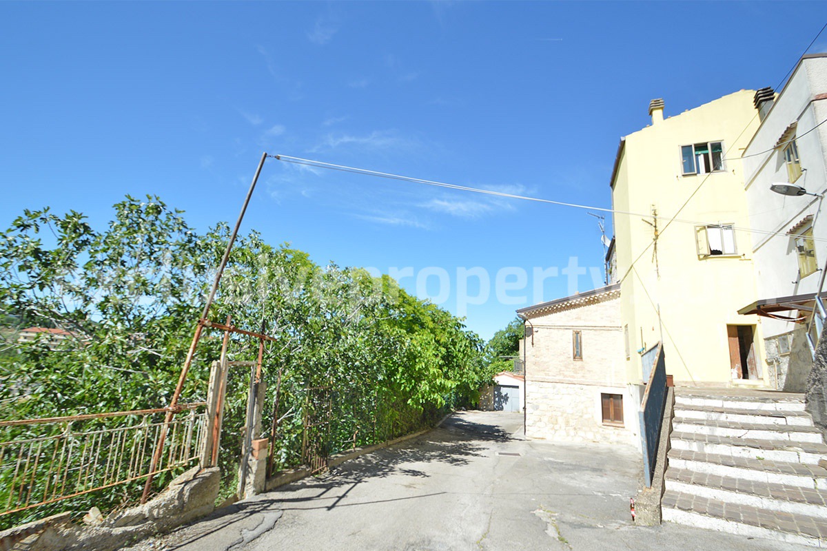 Affordable One-Bedroom House for Sale in Abruzzo - Italy - Garden - Scenic Views - Close to the Sea
