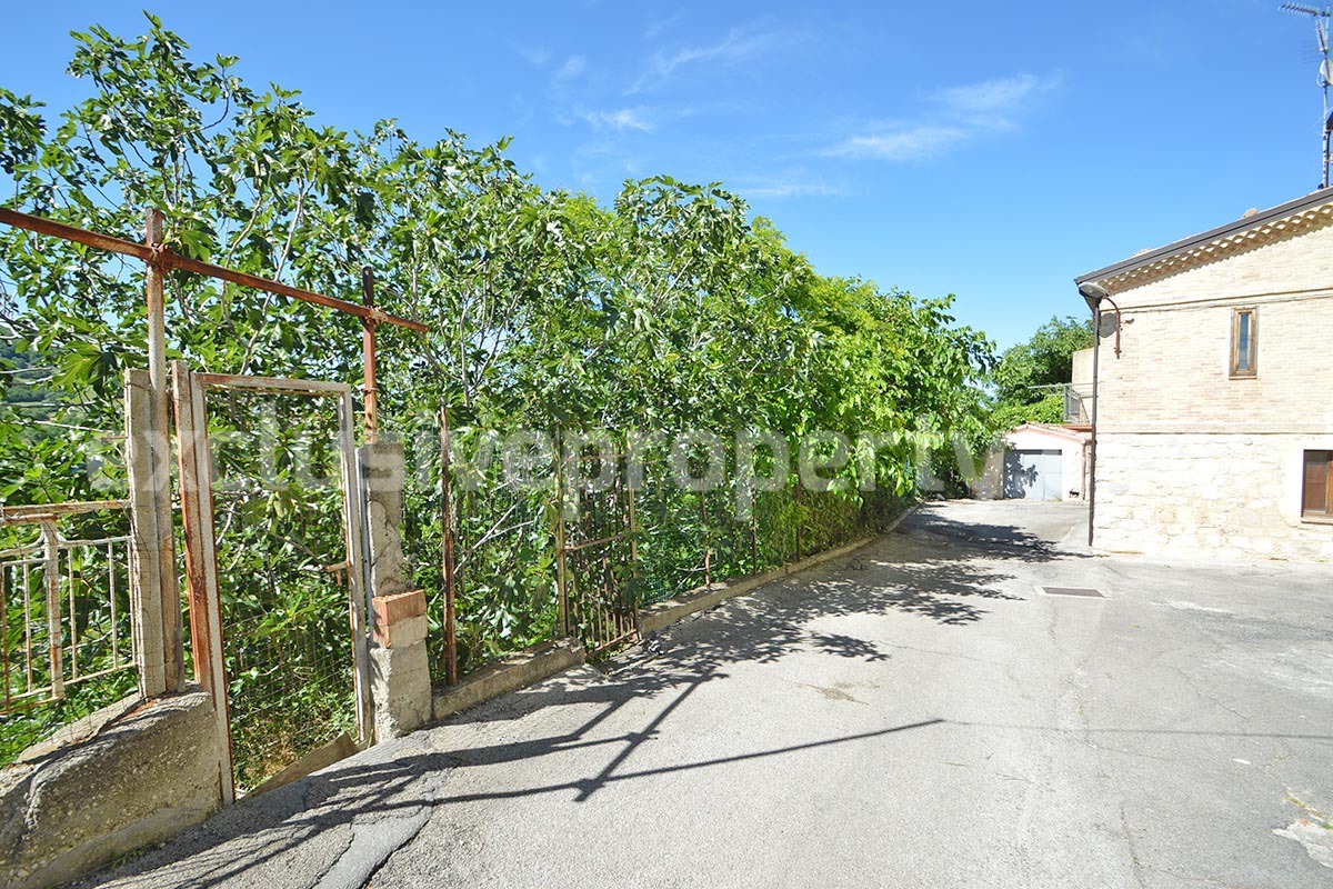 Affordable One-Bedroom House for Sale in Abruzzo - Italy - Garden - Scenic Views - Close to the Sea
