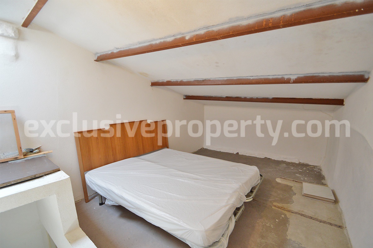 Ancient house with two bedrooms for sale in Abruzzo