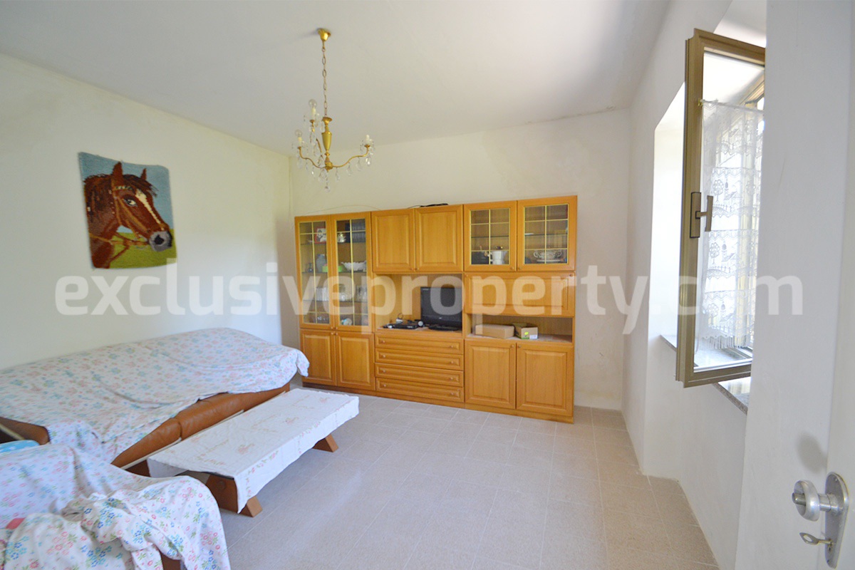 Two-Building Country Property for Sale in Roccaspinalveti - Abruzzo - Habitable Home - Renovation Project - Land and Majella Views