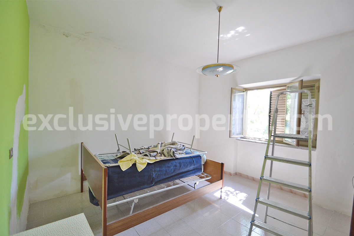 Two-Building Country Property for Sale in Roccaspinalveti - Abruzzo - Habitable Home - Renovation Project - Land and Majella Views