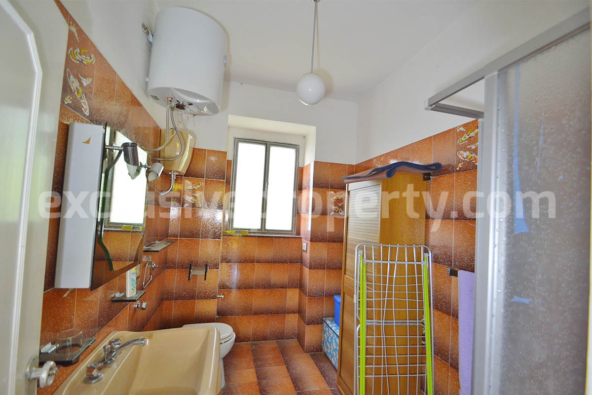 Two-Building Country Property for Sale in Roccaspinalveti - Abruzzo - Habitable Home - Renovation Project - Land and Majella Views