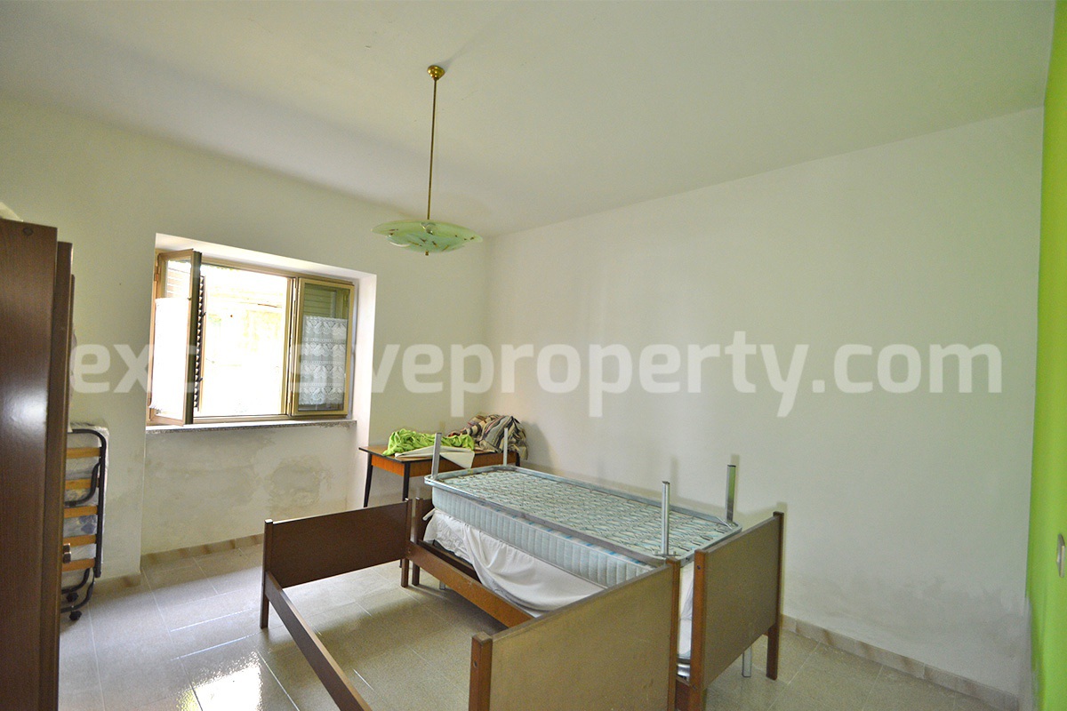 Two-Building Country Property for Sale in Roccaspinalveti - Abruzzo - Habitable Home - Renovation Project - Land and Majella Views