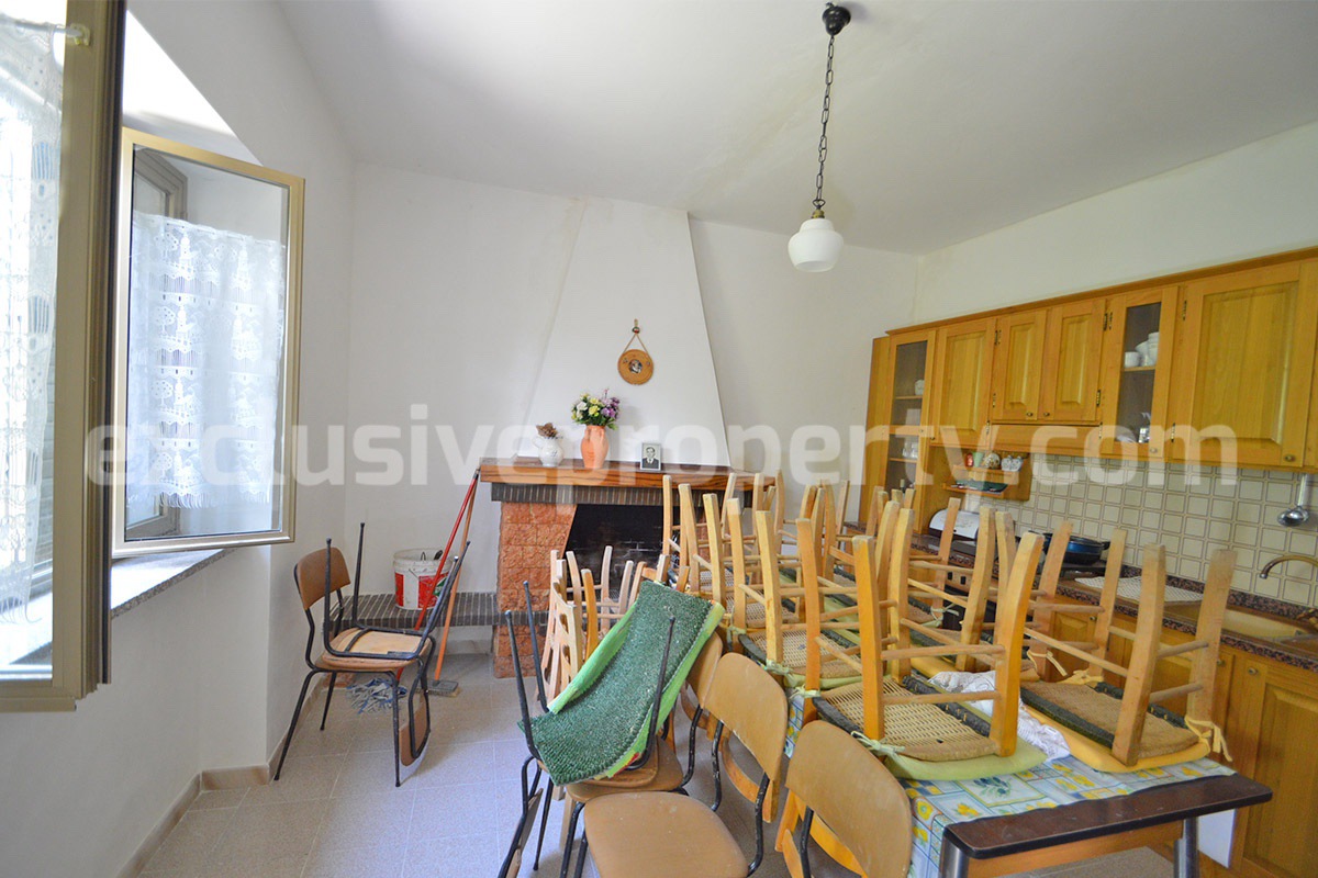 Two-Building Country Property for Sale in Roccaspinalveti - Abruzzo - Habitable Home - Renovation Project - Land and Majella Views