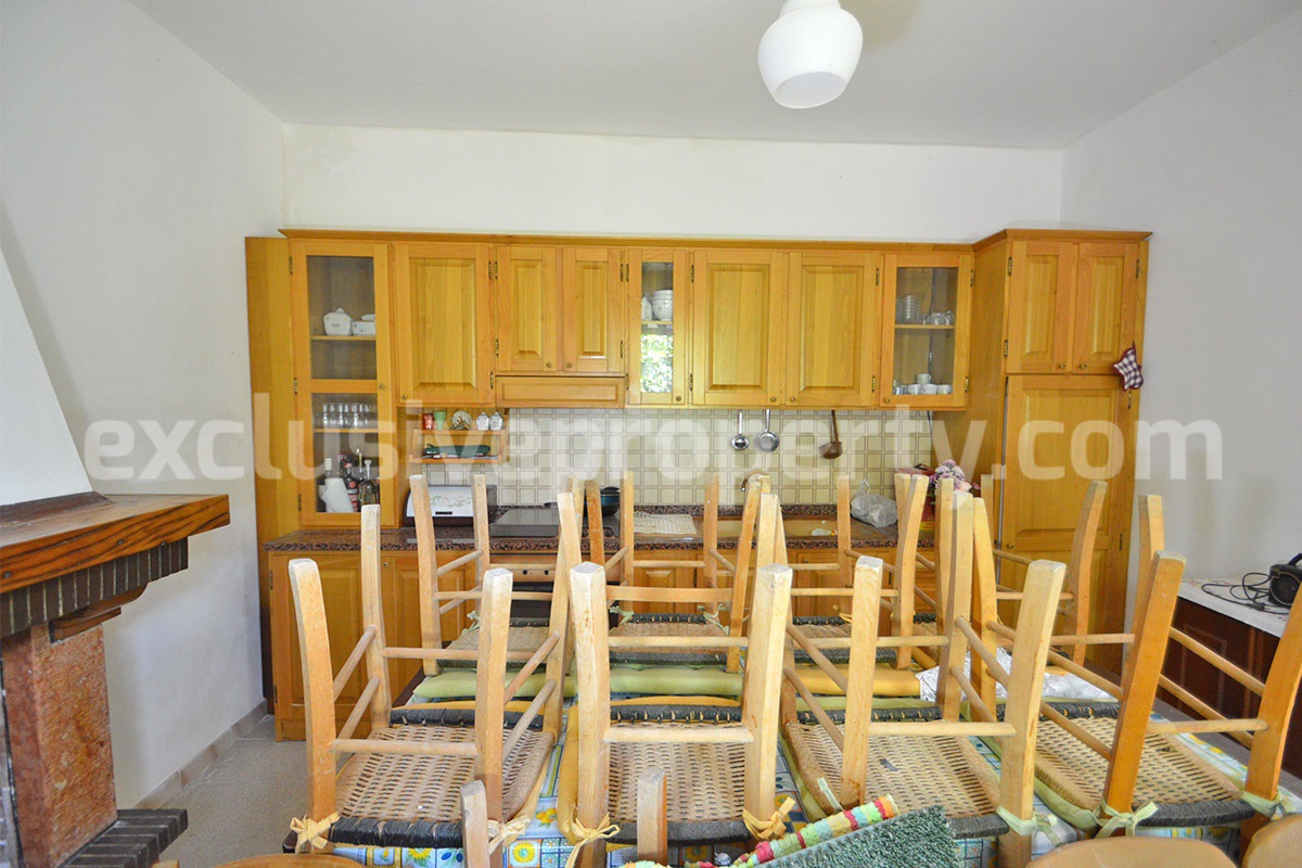 Two-Building Country Property for Sale in Roccaspinalveti - Abruzzo - Habitable Home - Renovation Project - Land and Majella Views
