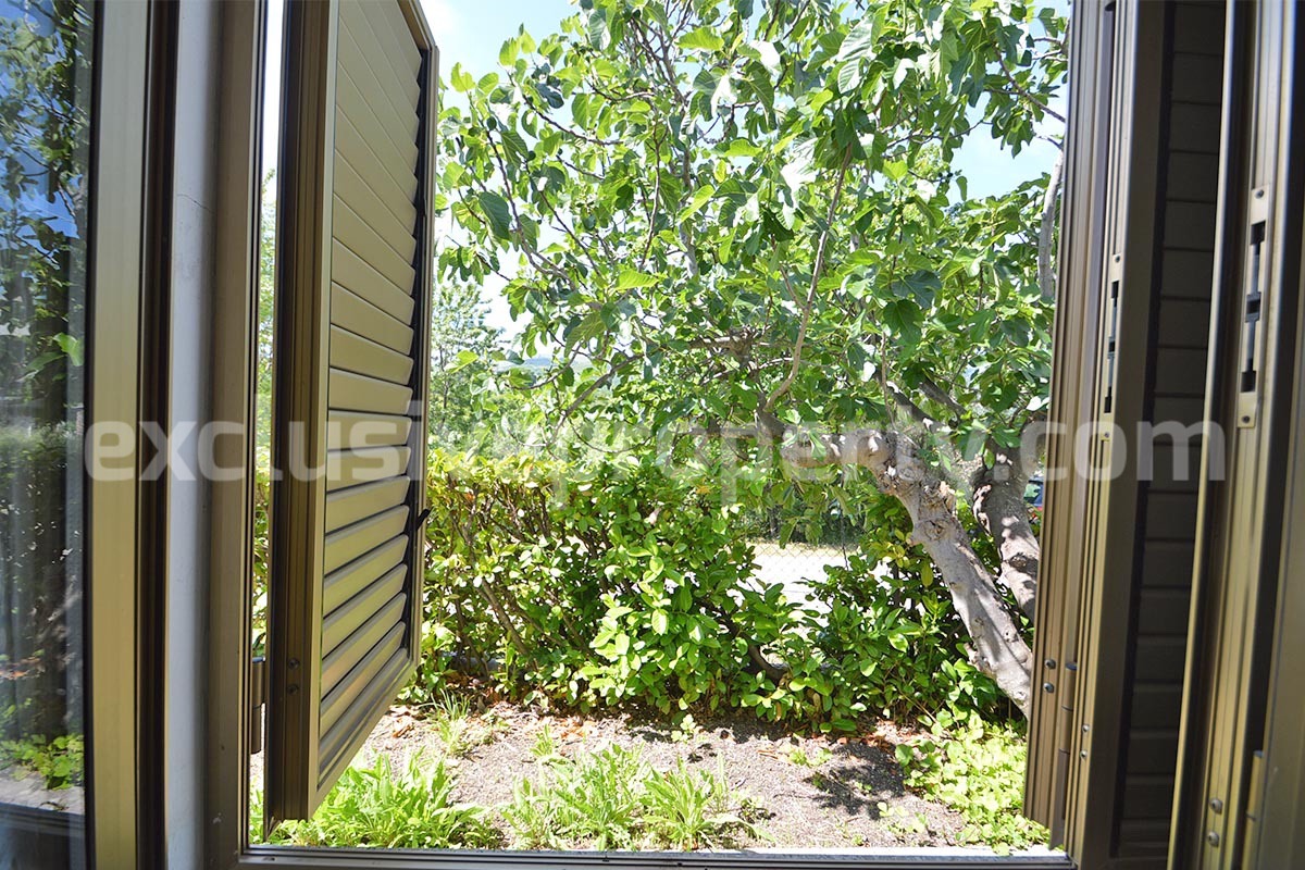 Two-Building Country Property for Sale in Roccaspinalveti - Abruzzo - Habitable Home - Renovation Project - Land and Majella Views