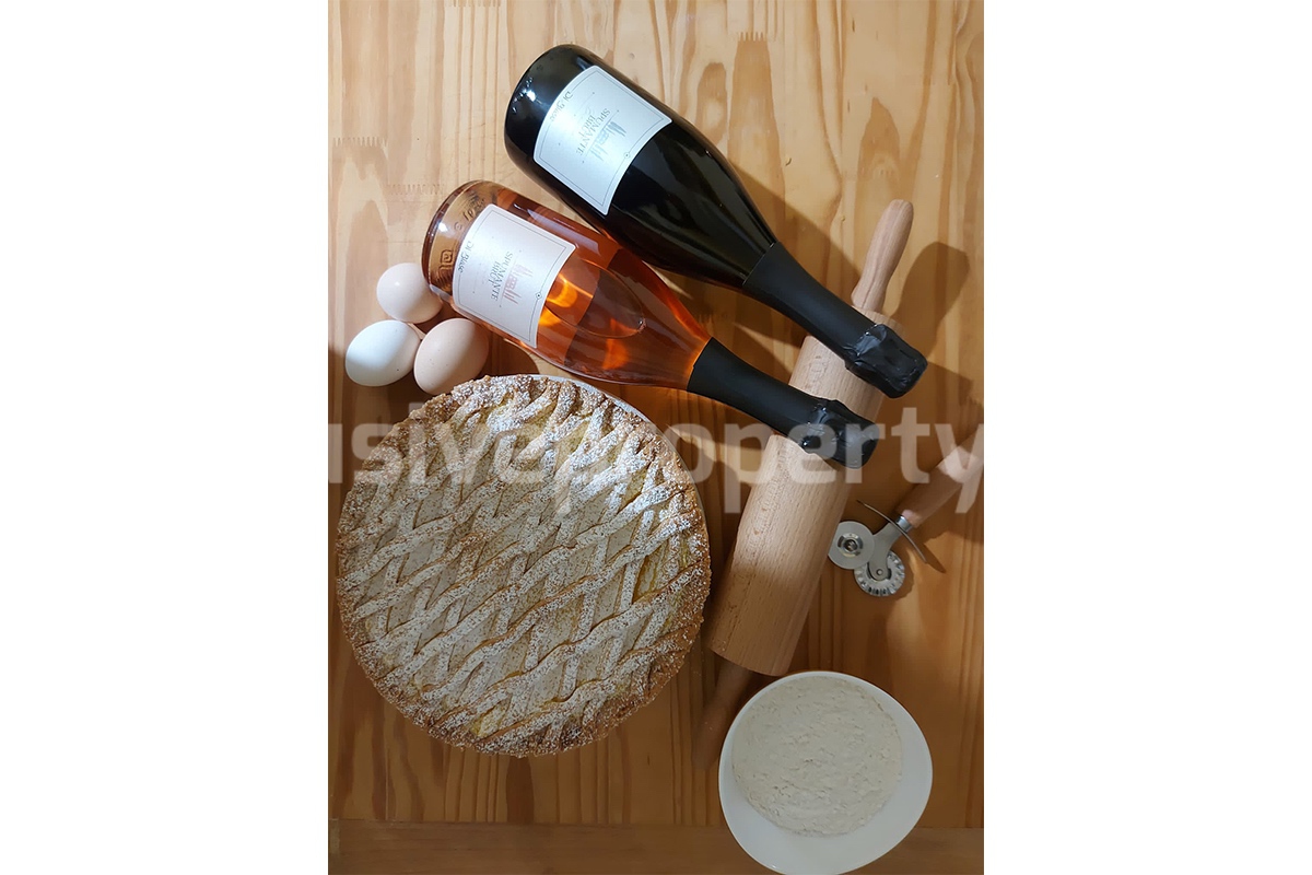 Dream Winery for Sale in Italy - Live and Work in a Stunning Vineyard Estate with Restaurant - Villa - Sea Views
