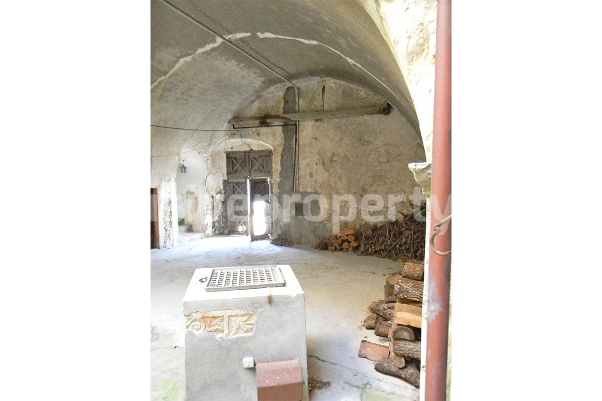 Historic Castle Property for Sale in Italy - Renovation Opportunity in Montazzoli - Abruzzo