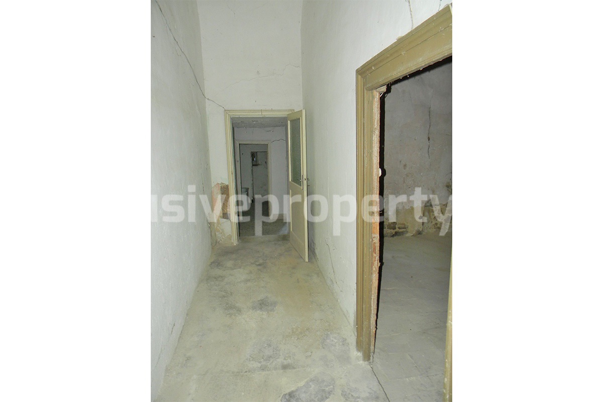 Historic Castle Property for Sale in Italy - Renovation Opportunity in Montazzoli - Abruzzo