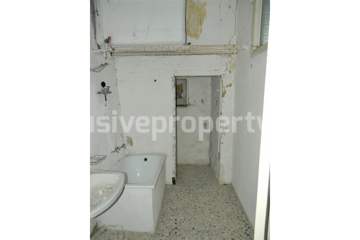 Historic Castle Property for Sale in Italy - Renovation Opportunity in Montazzoli - Abruzzo