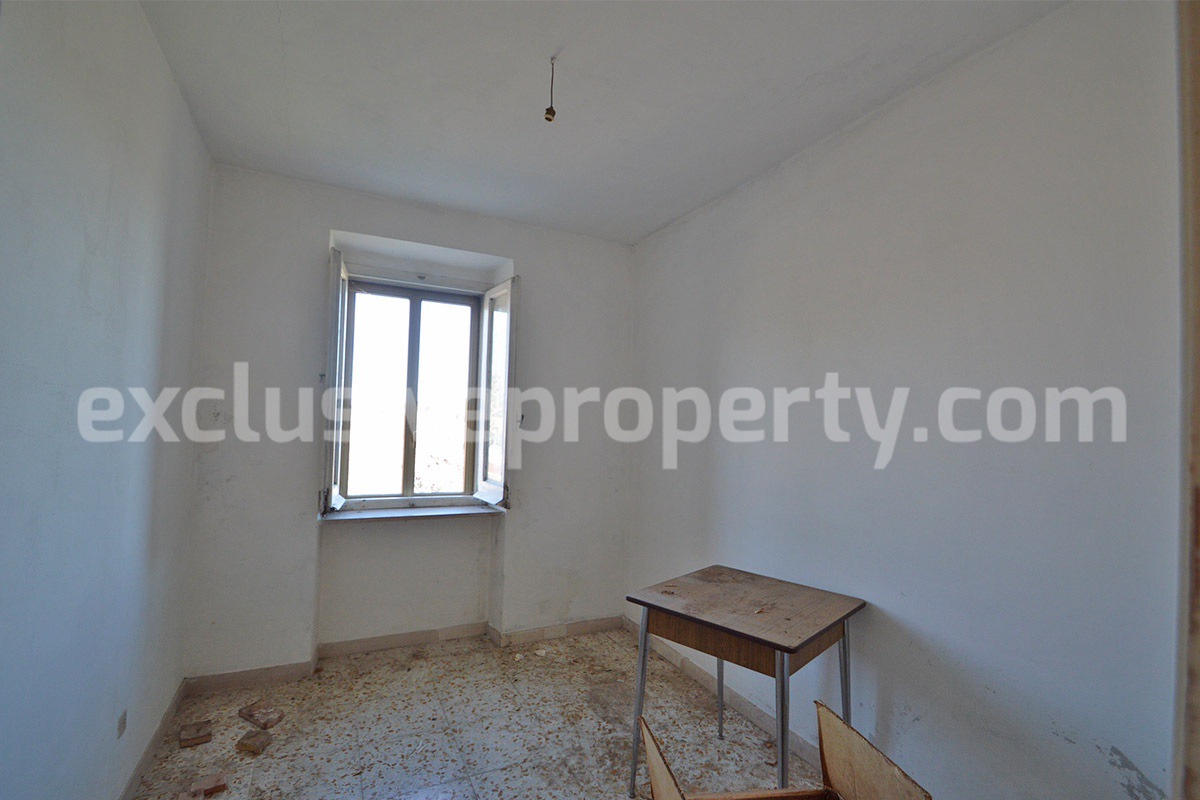 Village House for Sale in Italy with Garden and Garage - Renovation Project in Abruzzo