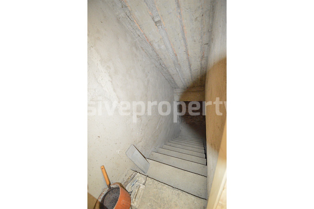 Village House for Sale in Italy with Garden and Garage - Renovation Project in Abruzzo