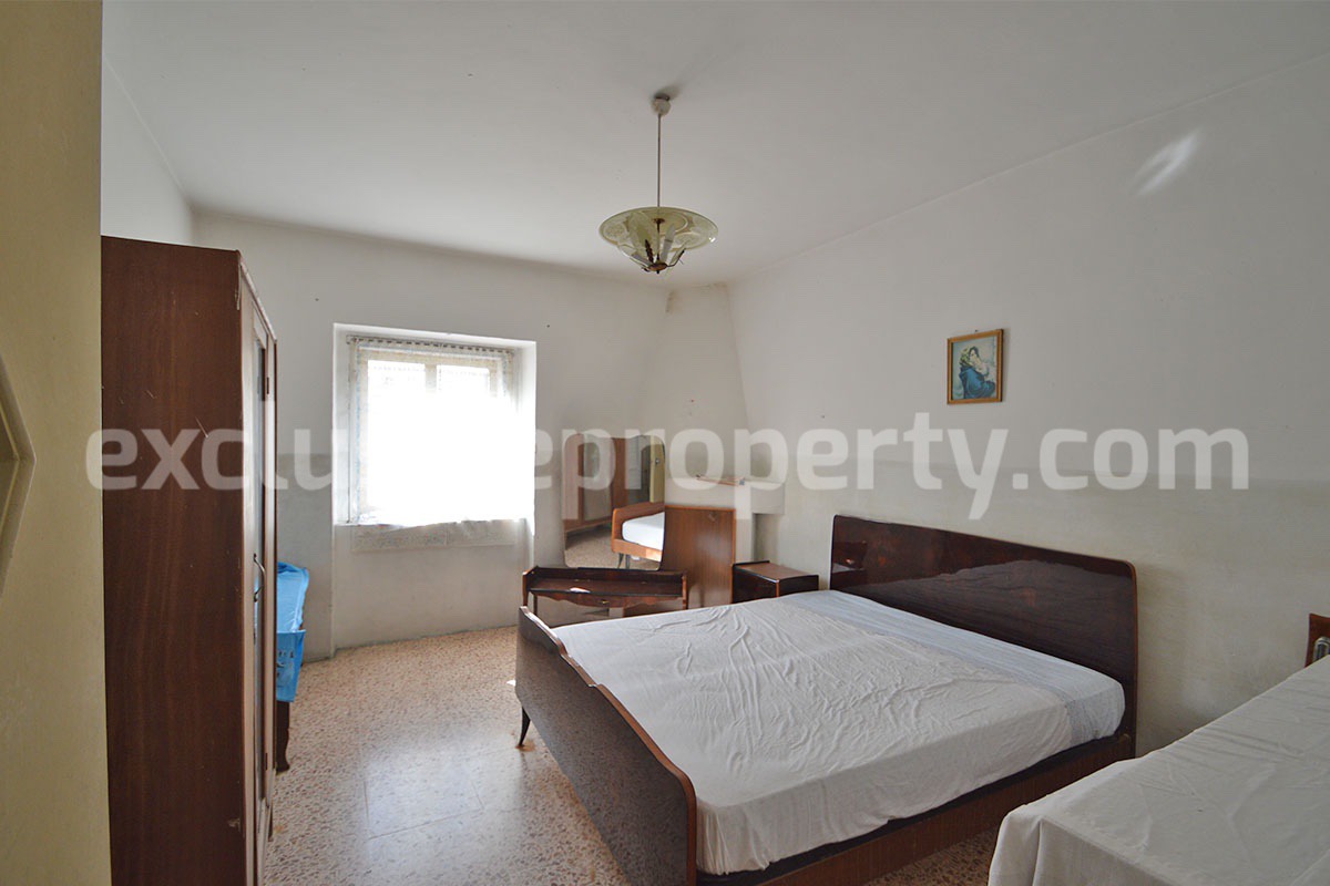 Cheap Property for Sale in Italy - Townhouse to Renovate in Abruzzo Mountain Village