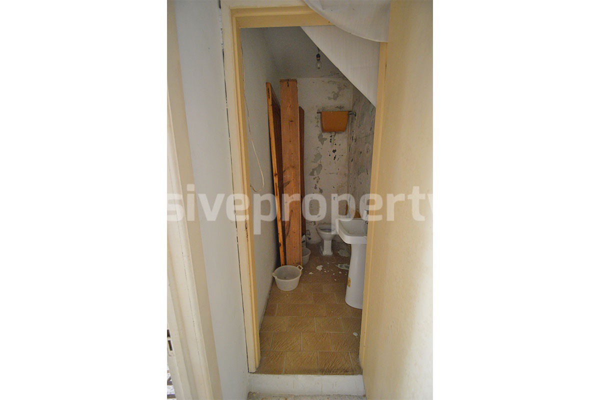 Cheap Property for Sale in Italy - Townhouse to Renovate in Abruzzo Mountain Village
