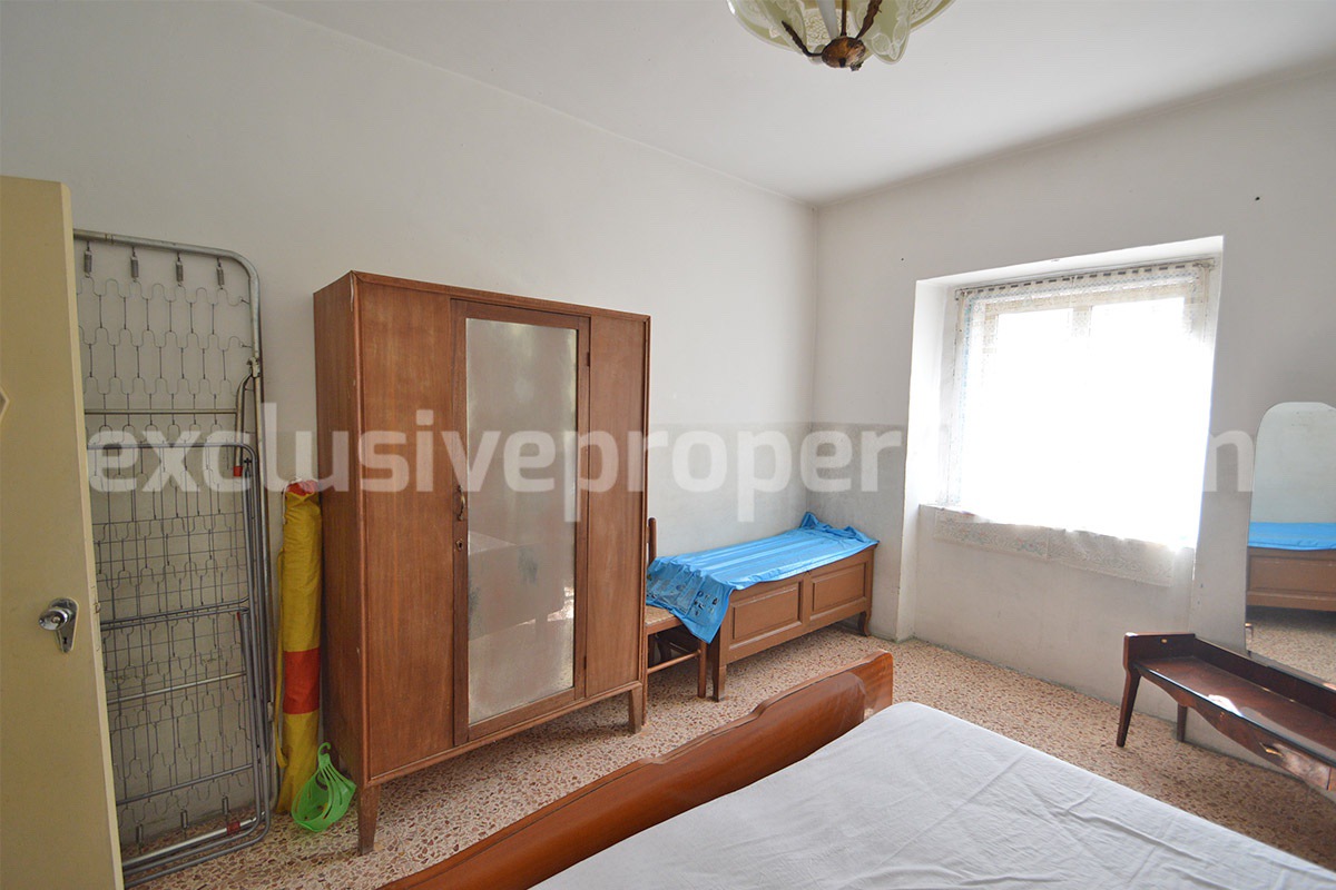 Cheap Property for Sale in Italy - Townhouse to Renovate in Abruzzo Mountain Village