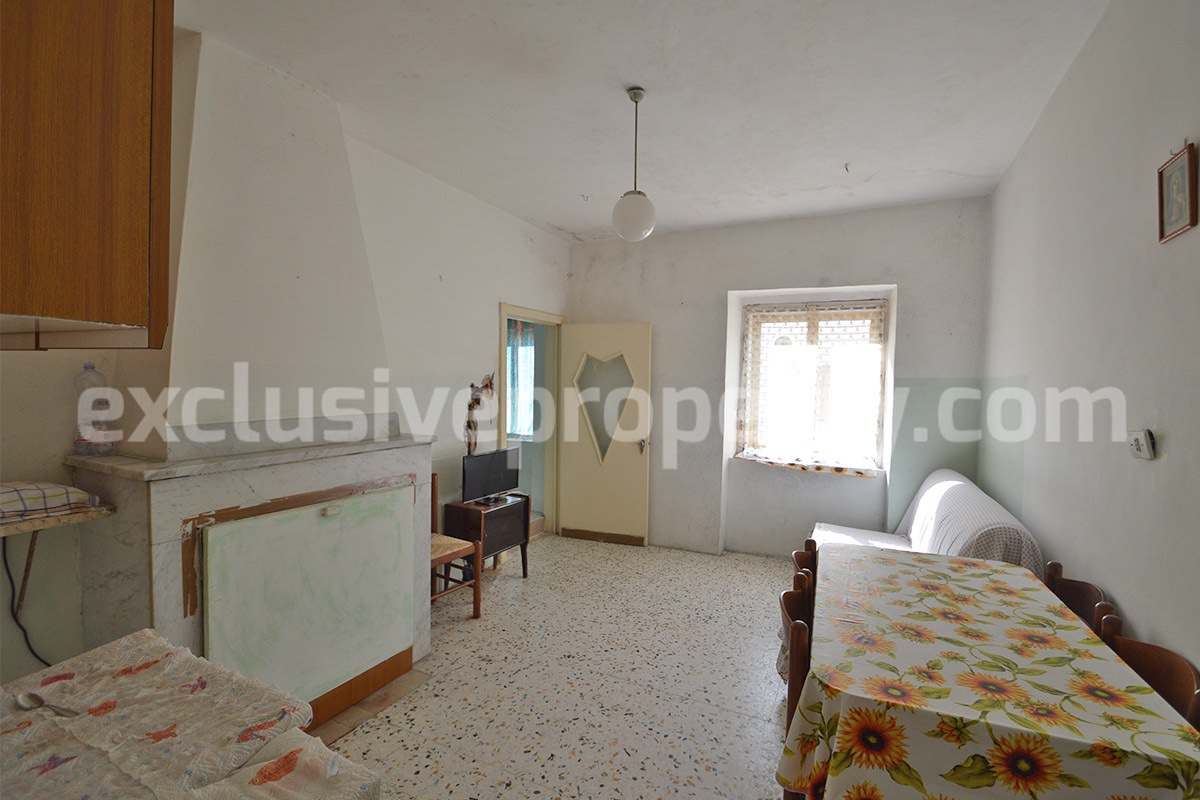 Cheap Property for Sale in Italy - Townhouse to Renovate in Abruzzo Mountain Village