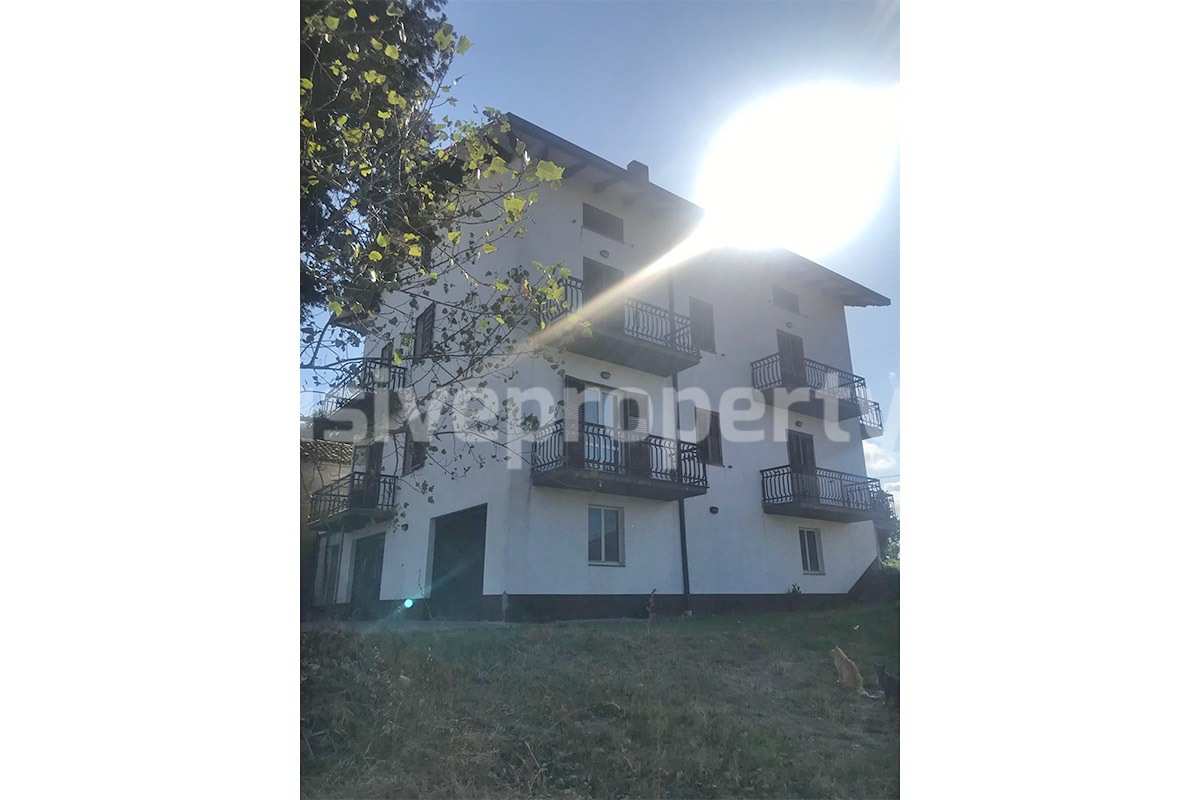 Sea View Villa for Sale in Italy - 6-Bedroom Home with Land - Guest House and Garage in Abruzzo