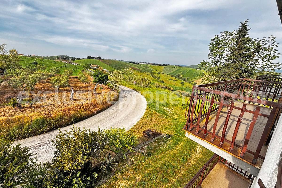 Sea View Villa for Sale in Italy - 6-Bedroom Home with Land - Guest House and Garage in Abruzzo