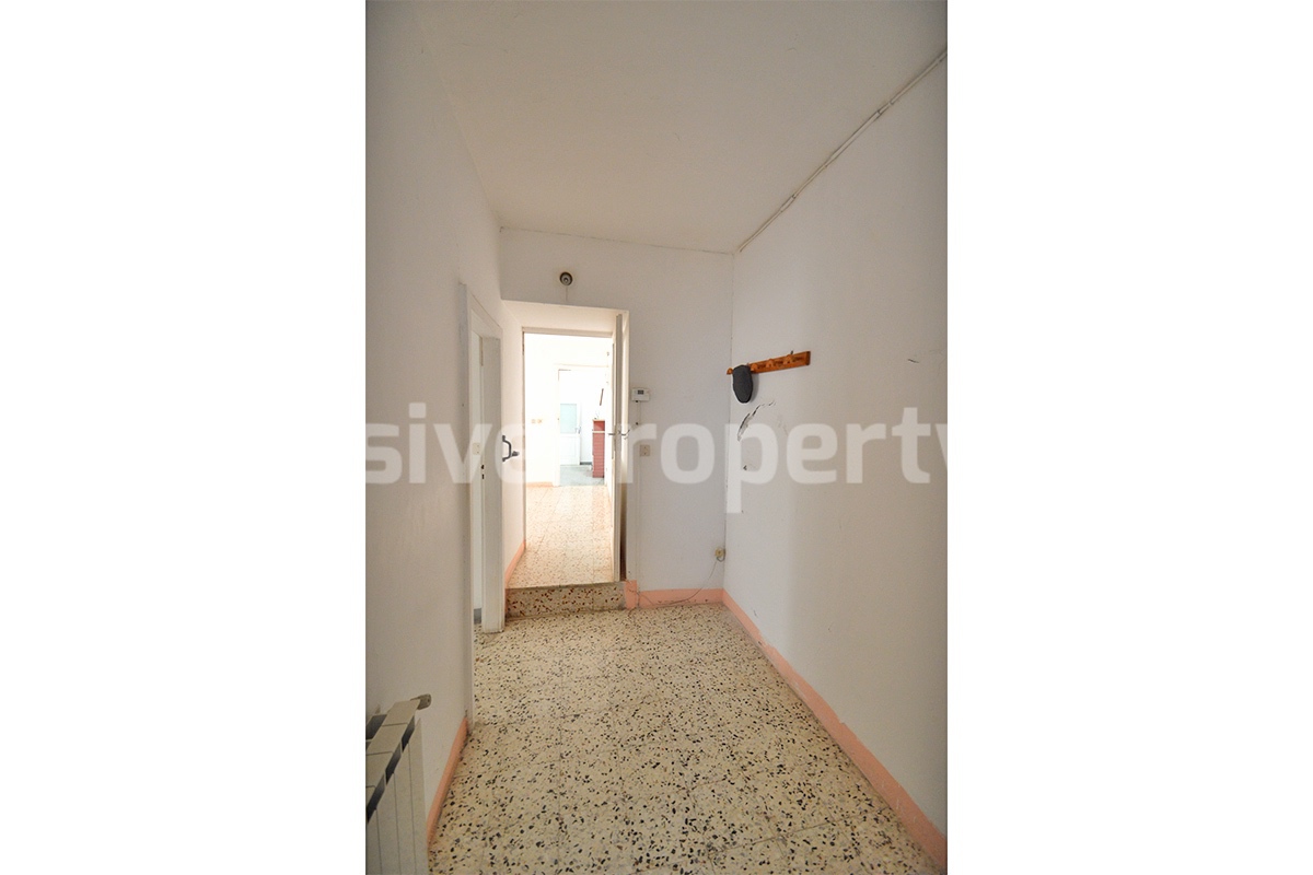 Traditional Townhouse with Vaulted Ceilings and Large Stone Cellars for Sale in Molise - Italy