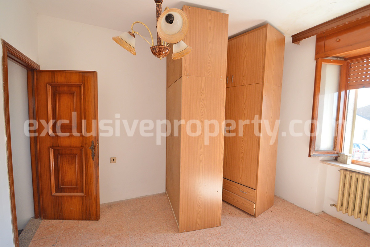 Stone House with Panoramic Terrace -  Vaulted Cellar and Garage for Sale in Abruzzo - Italy